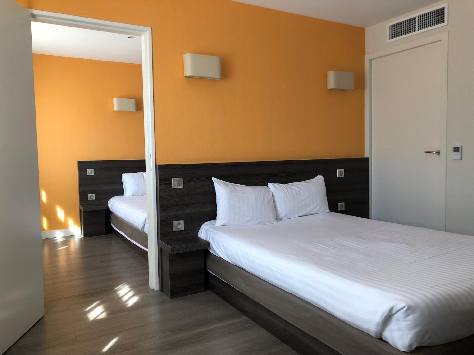 Hôtel Valpré Écully Esterno foto